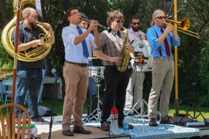 Dixie-Giants-at-Marin-French-Cheese-Comp